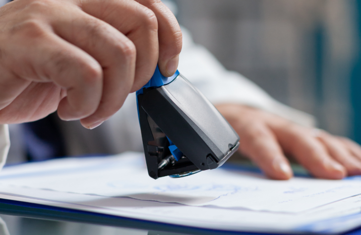 Falta de Recursos Científicos